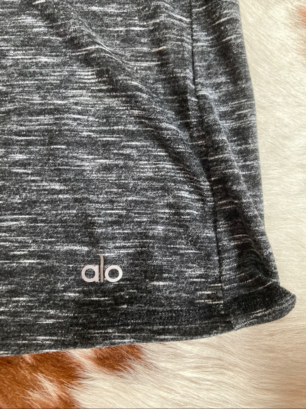 Alo grey Black Tank Top - Picture 3 of 4
